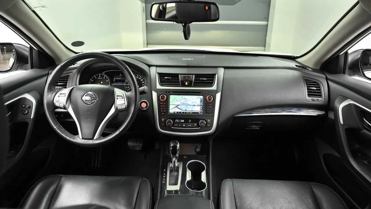 Nissan Altima 2.5 Smart L33