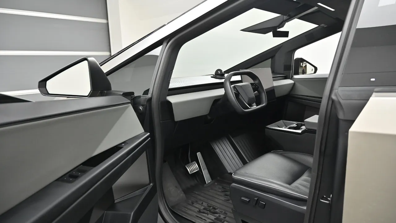 Tesla Cybertruck — miniaturë 11