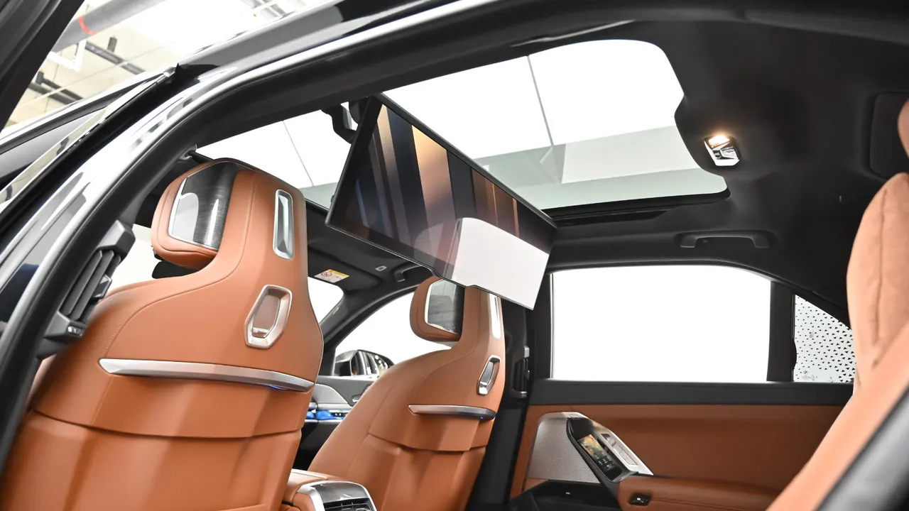 BMW 7er — miniaturë 36