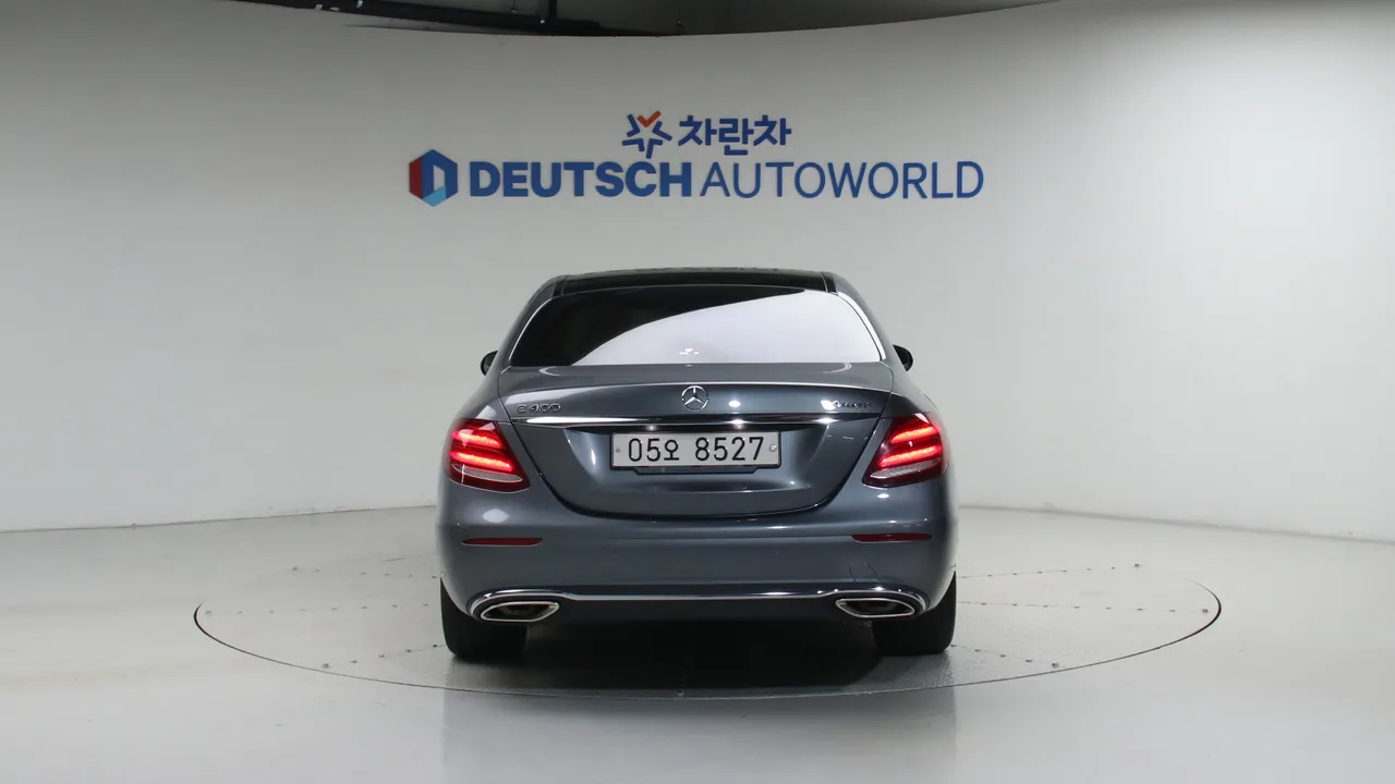 Mercedes-Benz E-klasse — miniaturë 4