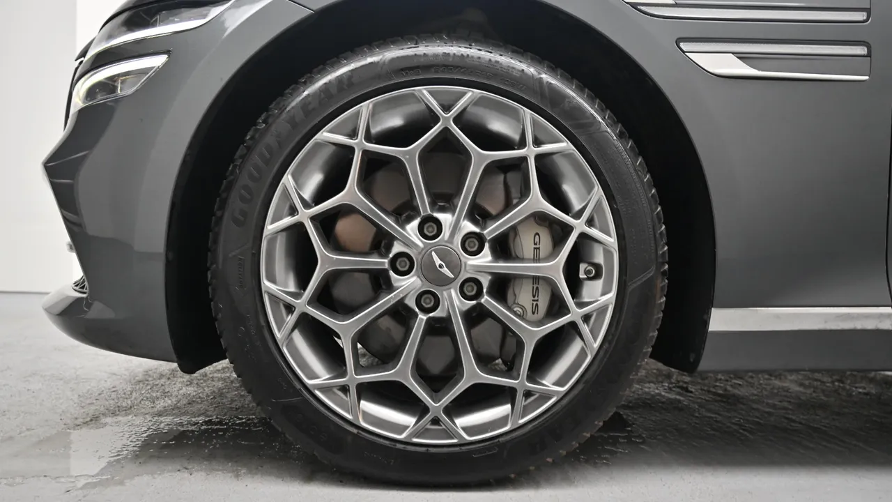 Genesis G80 — miniaturë 5