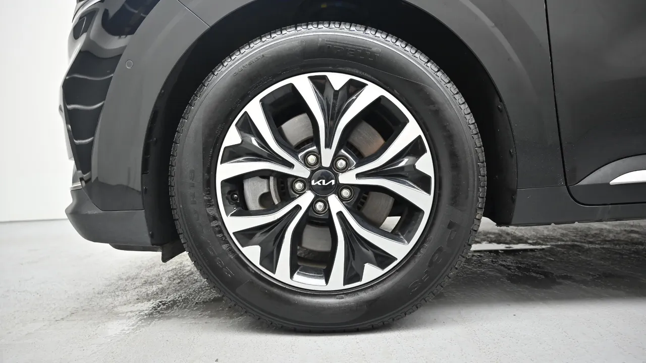 Kia Carnival — miniaturë 5