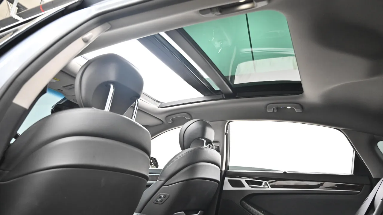 Hyundai Genesis — miniaturë 18