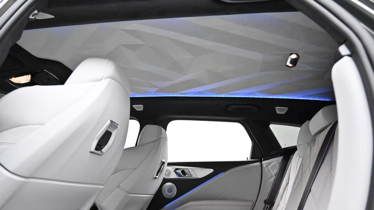 BMW XM — miniaturë 28