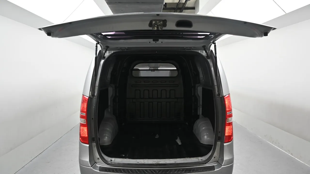 Hyundai Starex — miniaturë 37