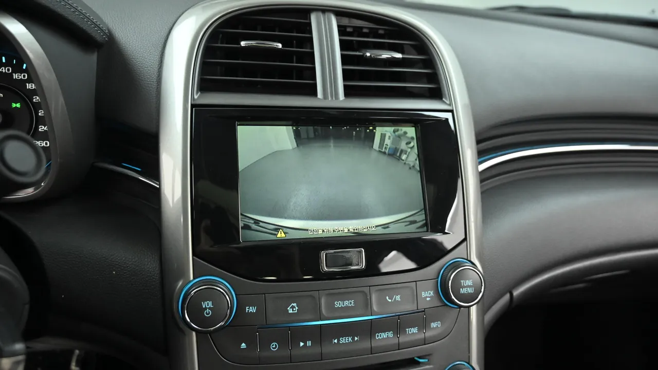 Chevrolet Malibu — miniaturë 15