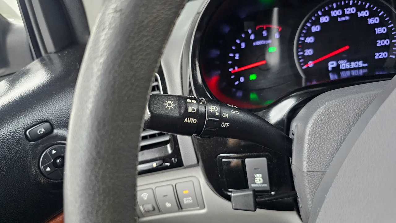 Kia Carnival — miniaturë 17
