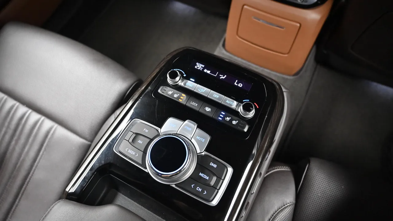 Genesis G90 — miniaturë 16