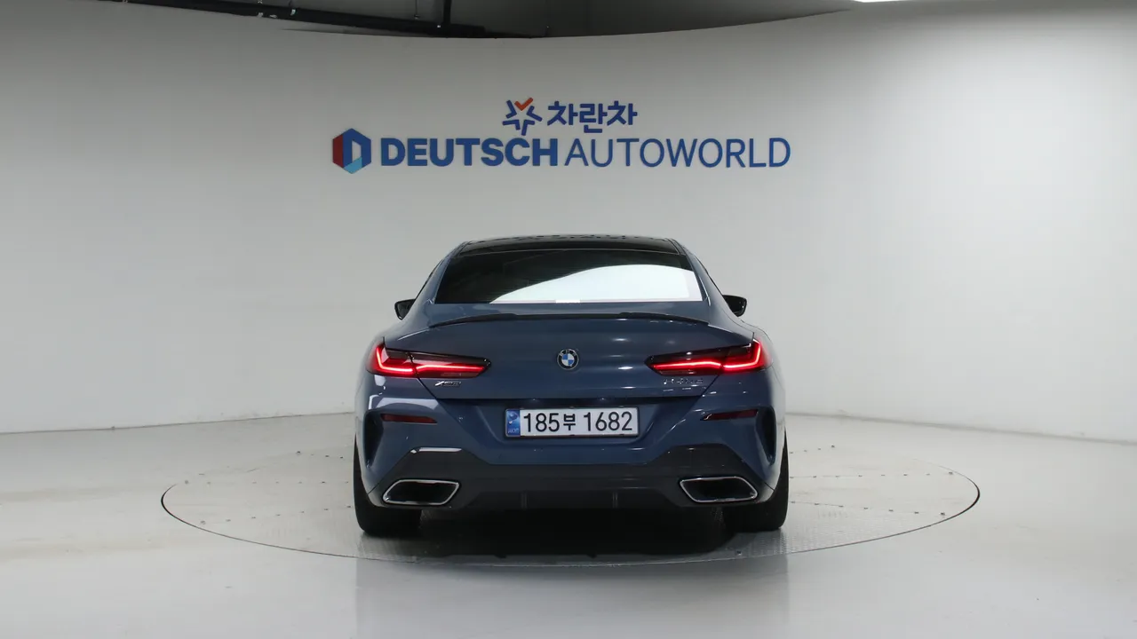 BMW 8er — miniaturë 4