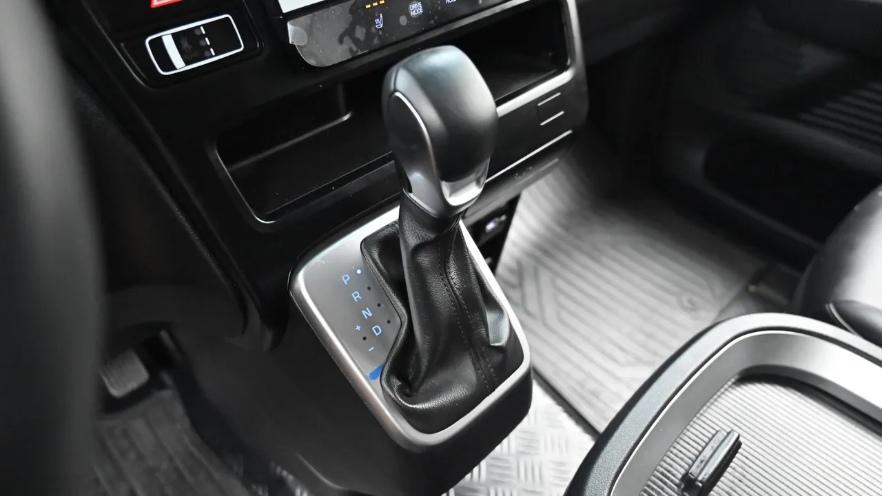 Hyundai Staria — miniaturë 9