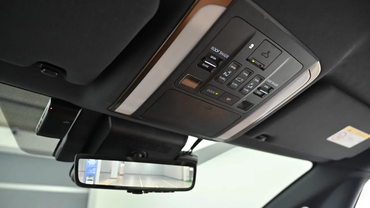 Toyota Alphard — miniaturë 13