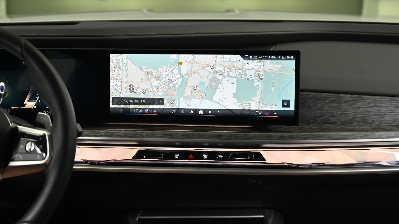 BMW 7er — miniaturë 14