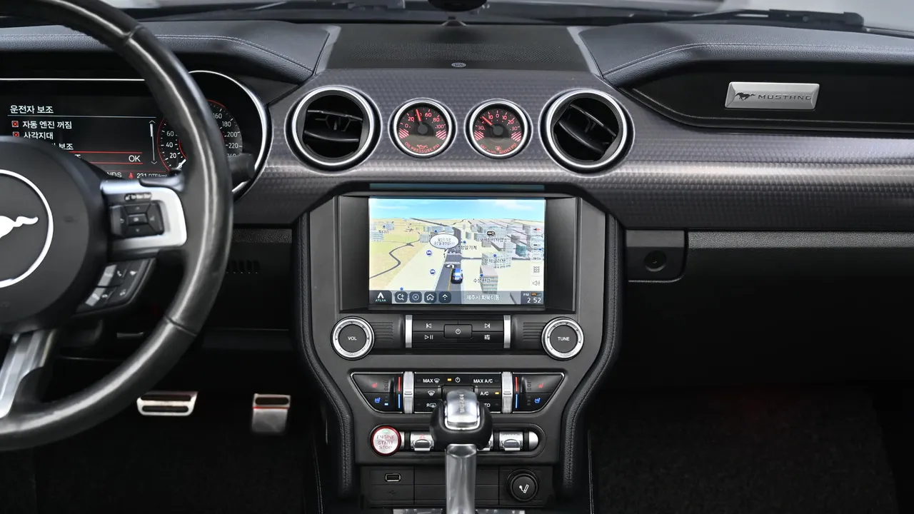 Ford Mustang — miniaturë 14