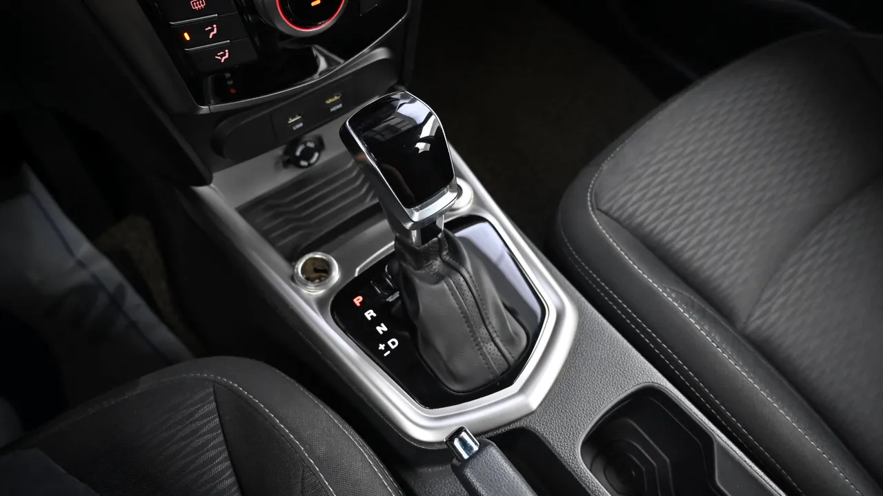 SsangYong Tivoli — miniaturë 9