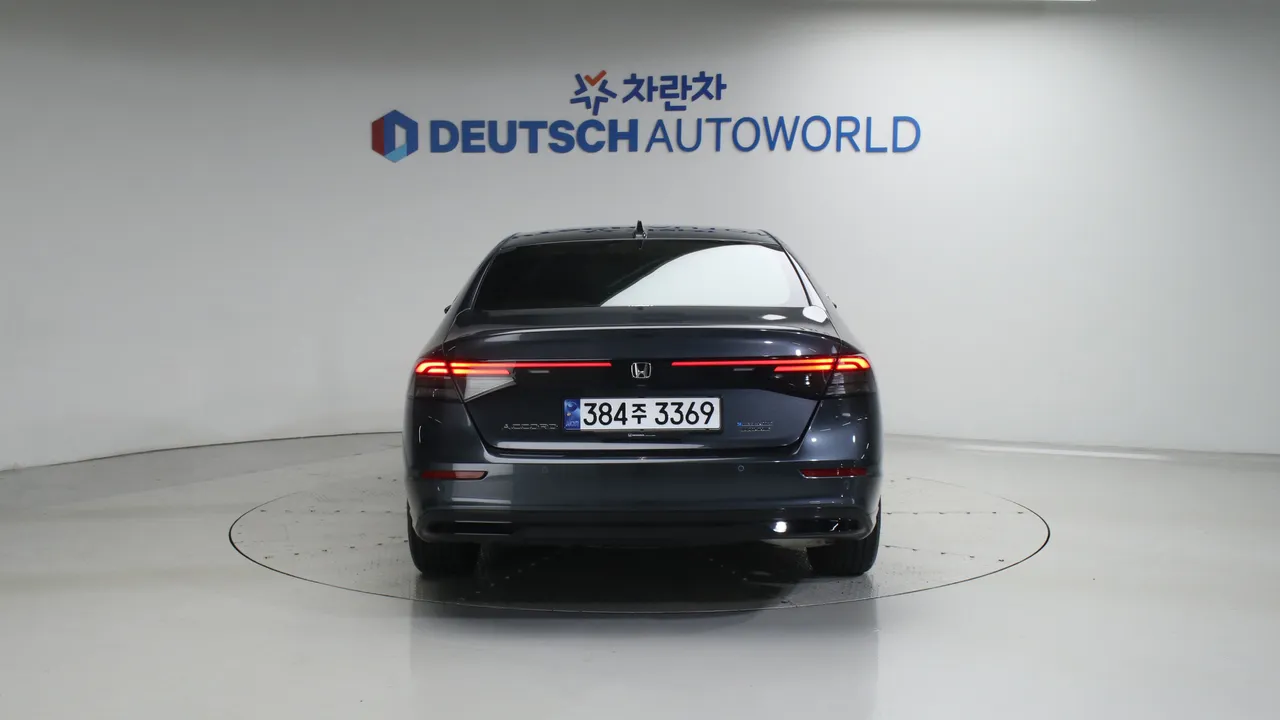 Honda Accord — miniaturë 4
