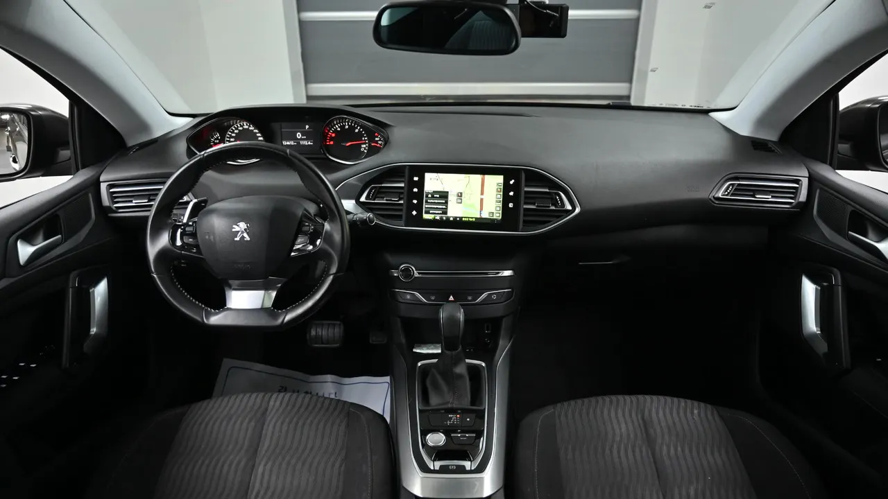 Peugeot 308 2nd Generation 1.6 BlueHDi Active