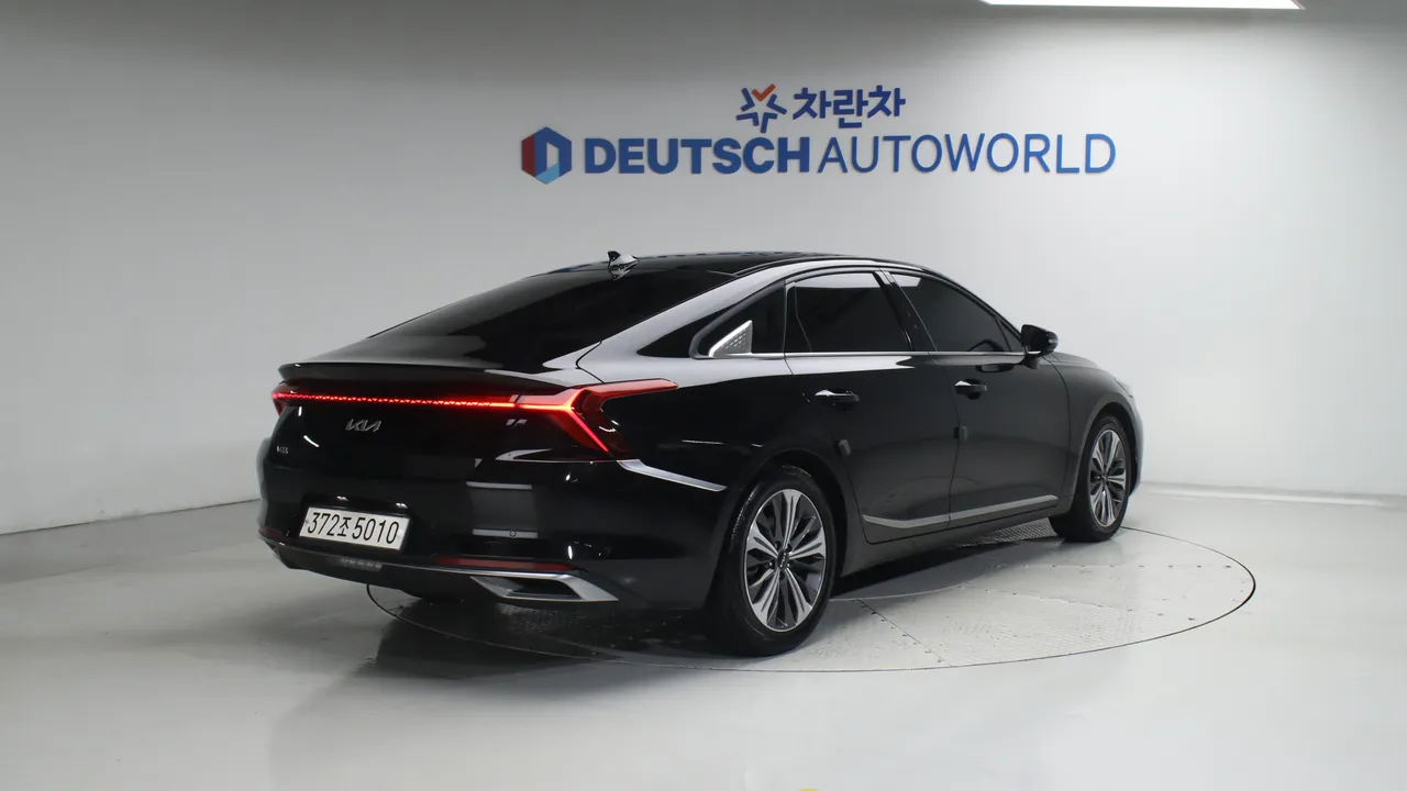 Kia K8 — miniaturë 2