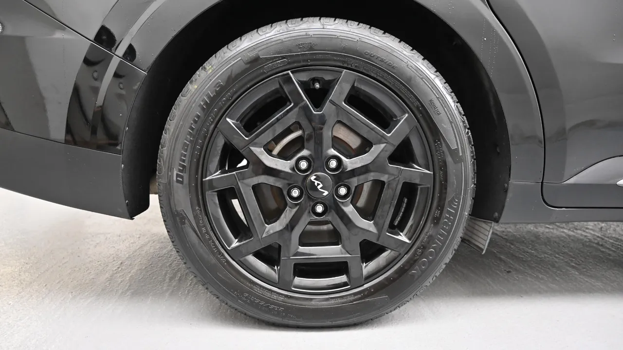 Kia Carnival — miniaturë 5