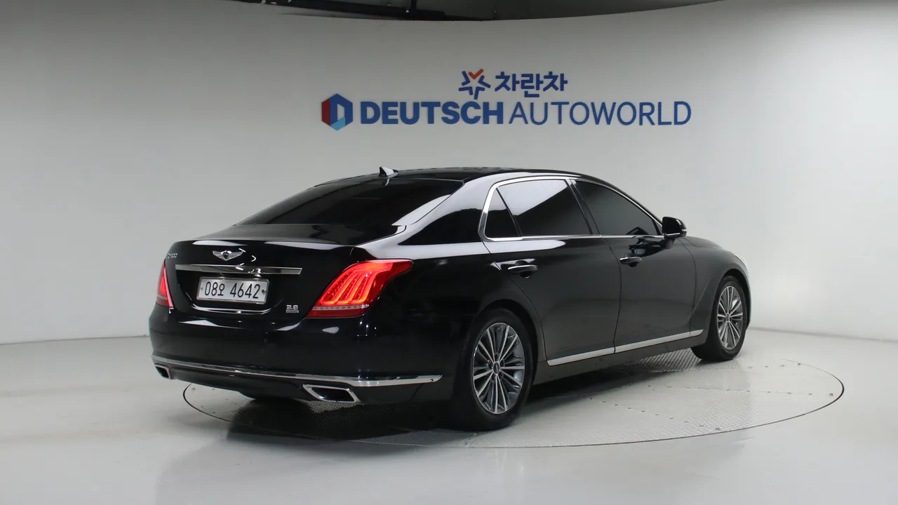 Genesis G90 — miniaturë 2