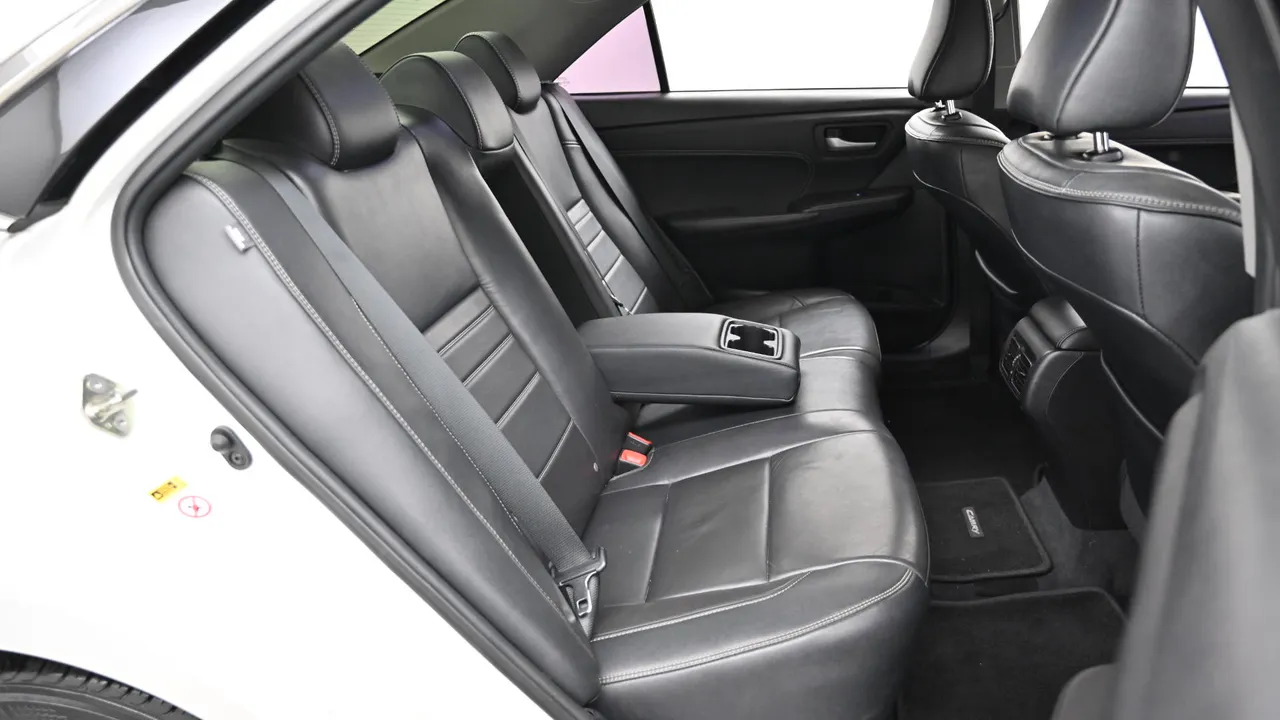 Toyota Camry — miniaturë 12