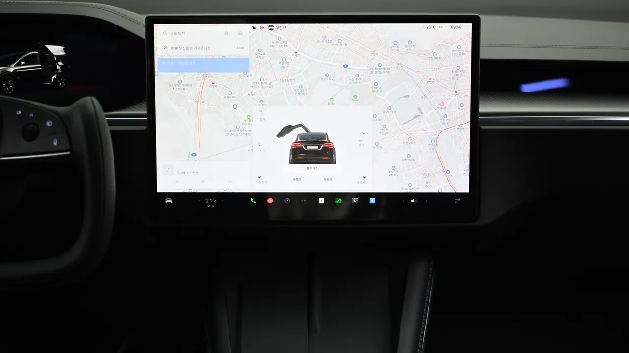 Tesla Model X — miniaturë 23