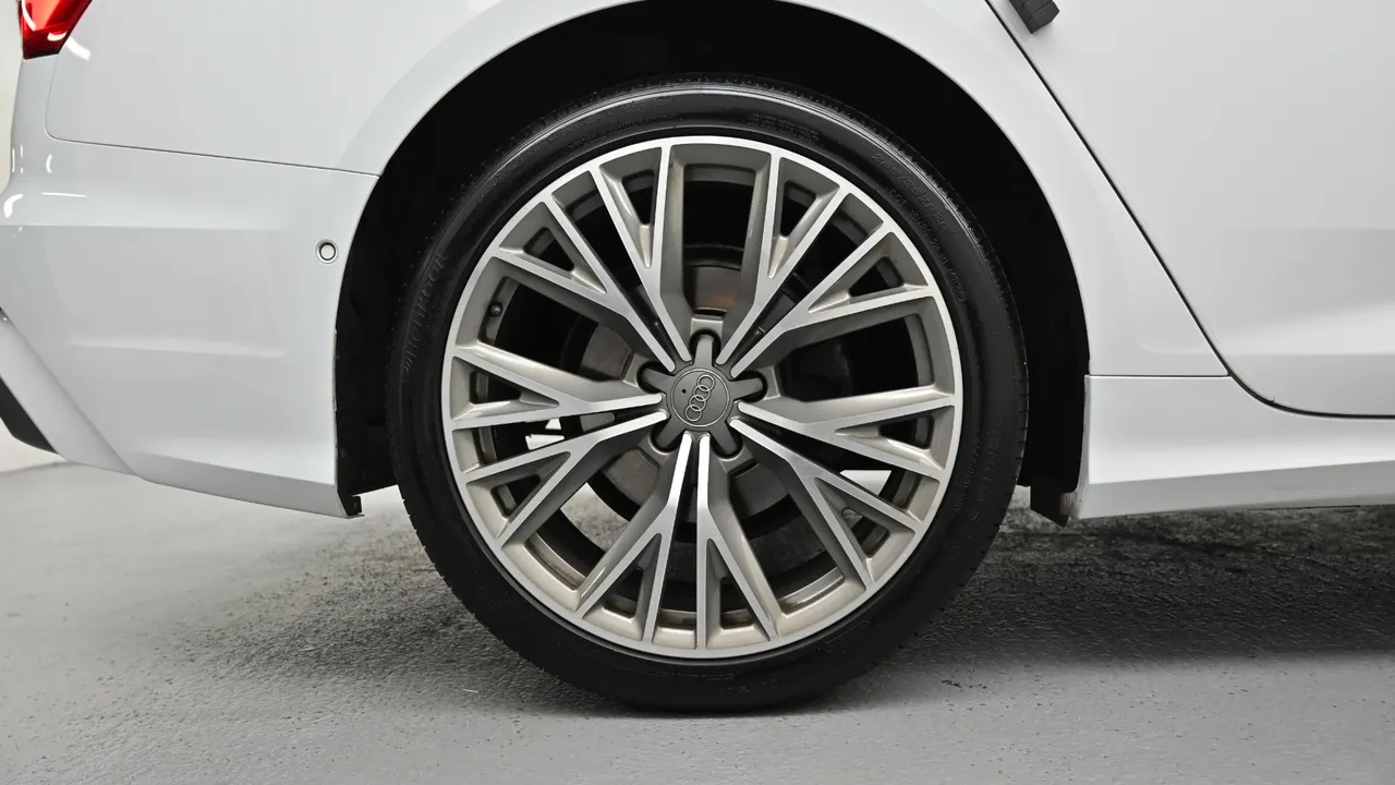 Audi A6 — miniaturë 5