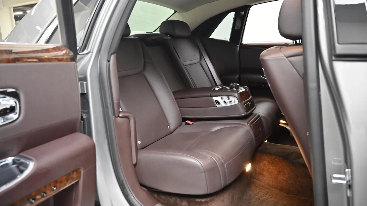 Rolls-Royce Ghost — miniaturë 12