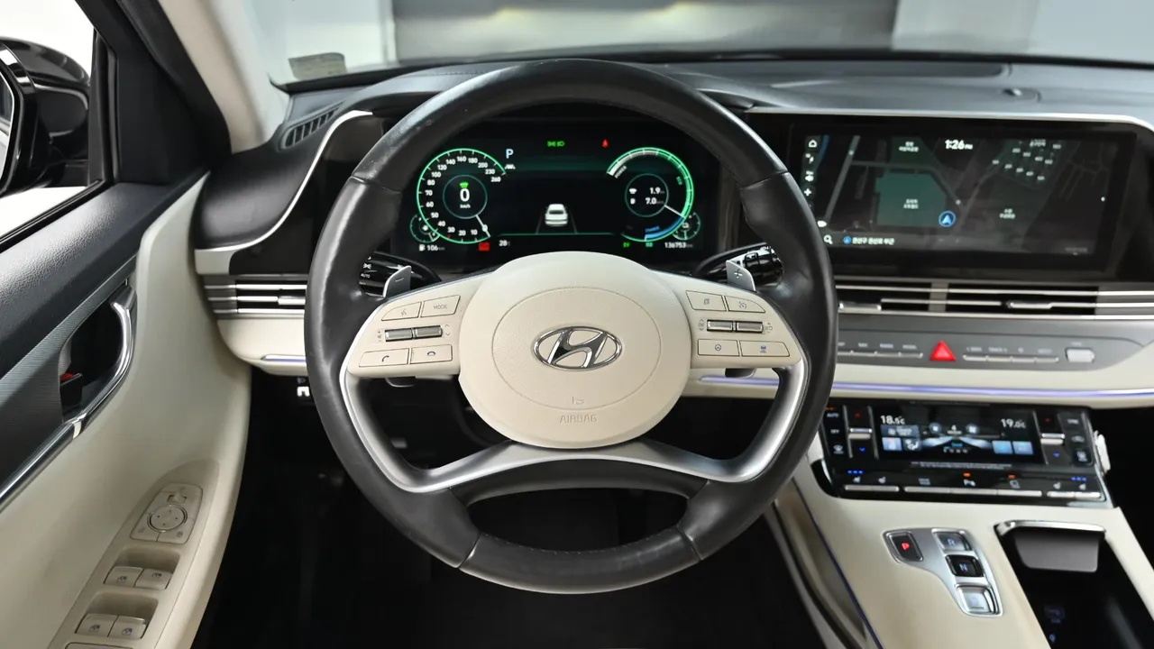 Hyundai Grandeur — miniaturë 13