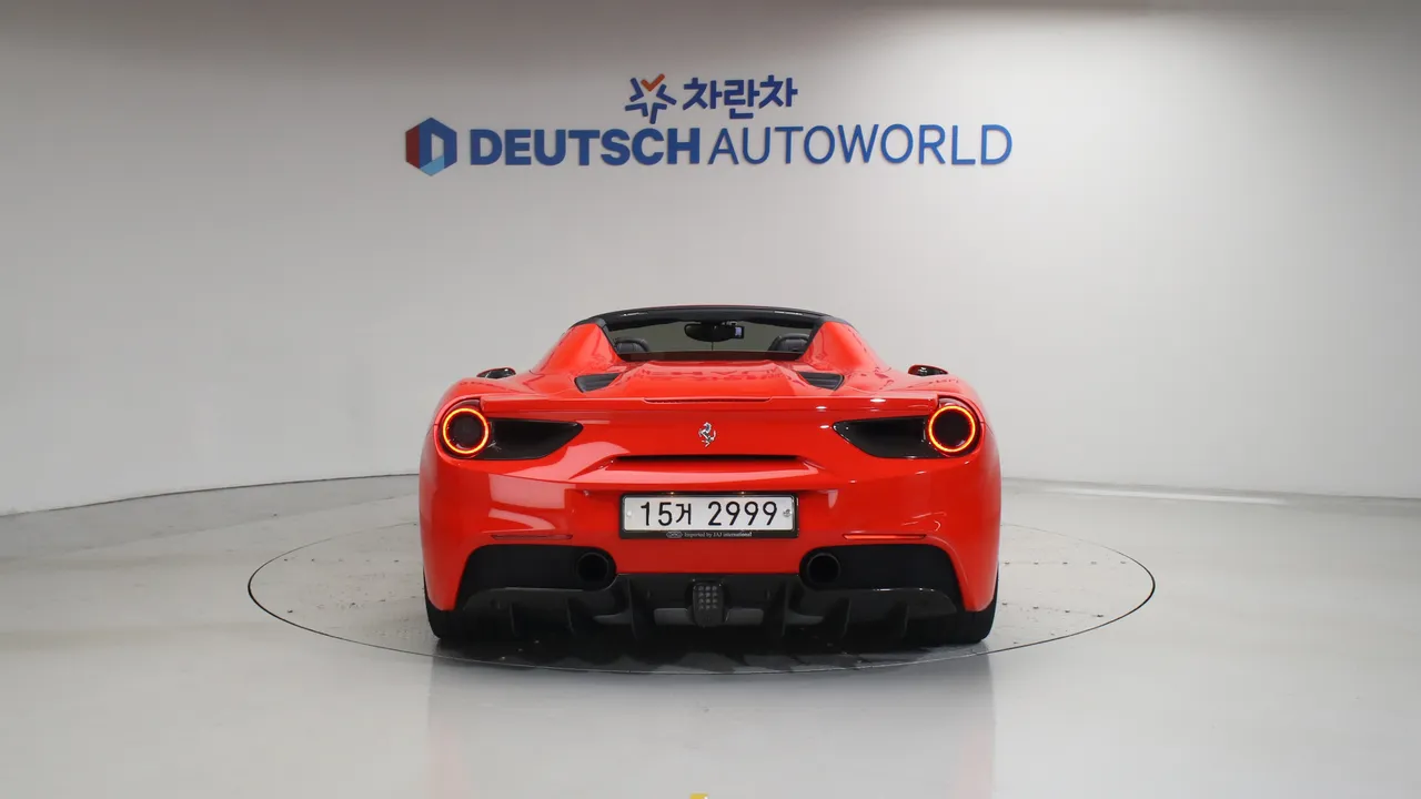 Ferrari 488 — miniaturë 4