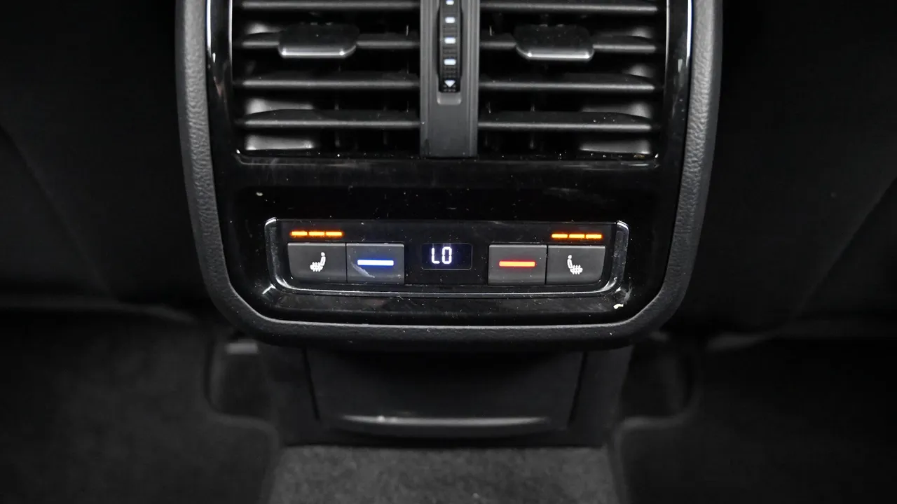 Volkswagen Passat — miniaturë 16