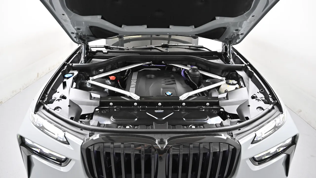 BMW X7 — miniaturë 6