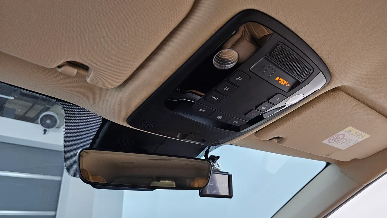 Kia Carnival — miniaturë 18
