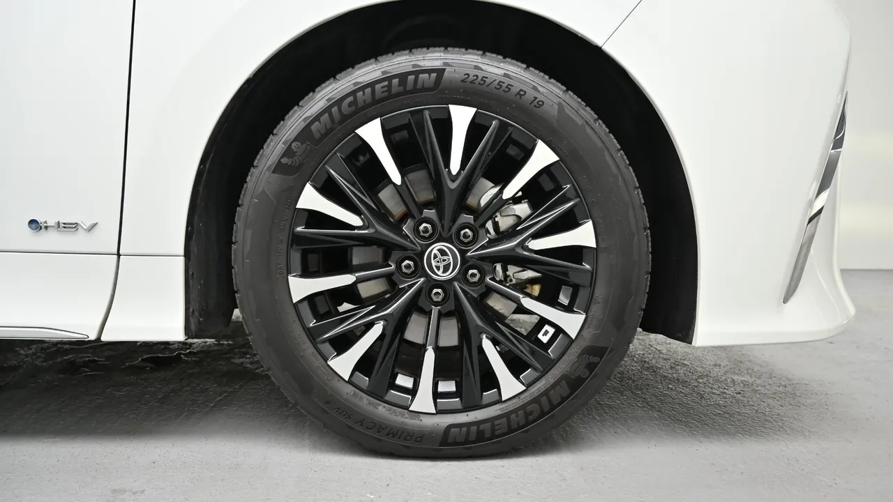 Toyota Alphard — miniaturë 5