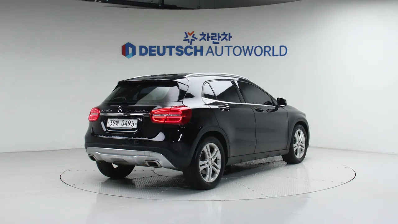Мерседес ГЛА-Класс X156 GLA200d