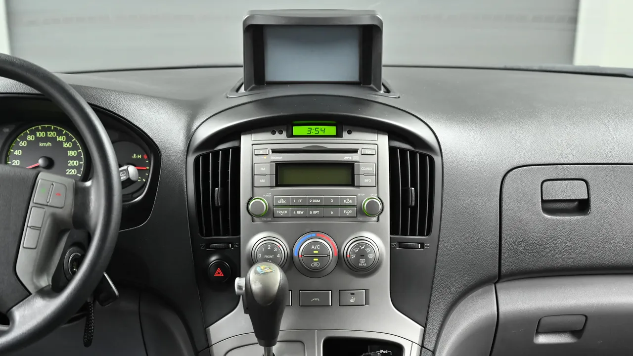 Hyundai Starex — miniaturë 14