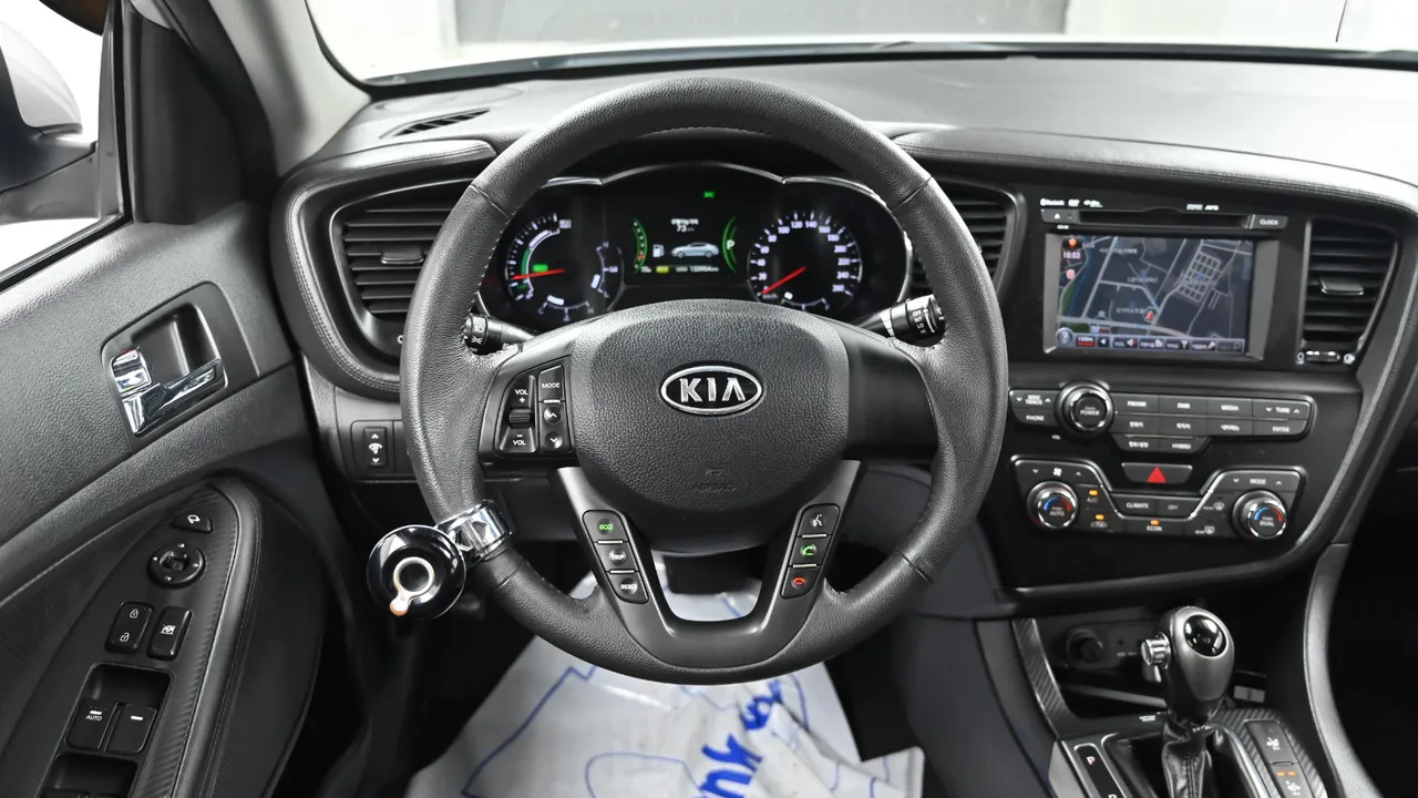 Kia K5 — miniaturë 13