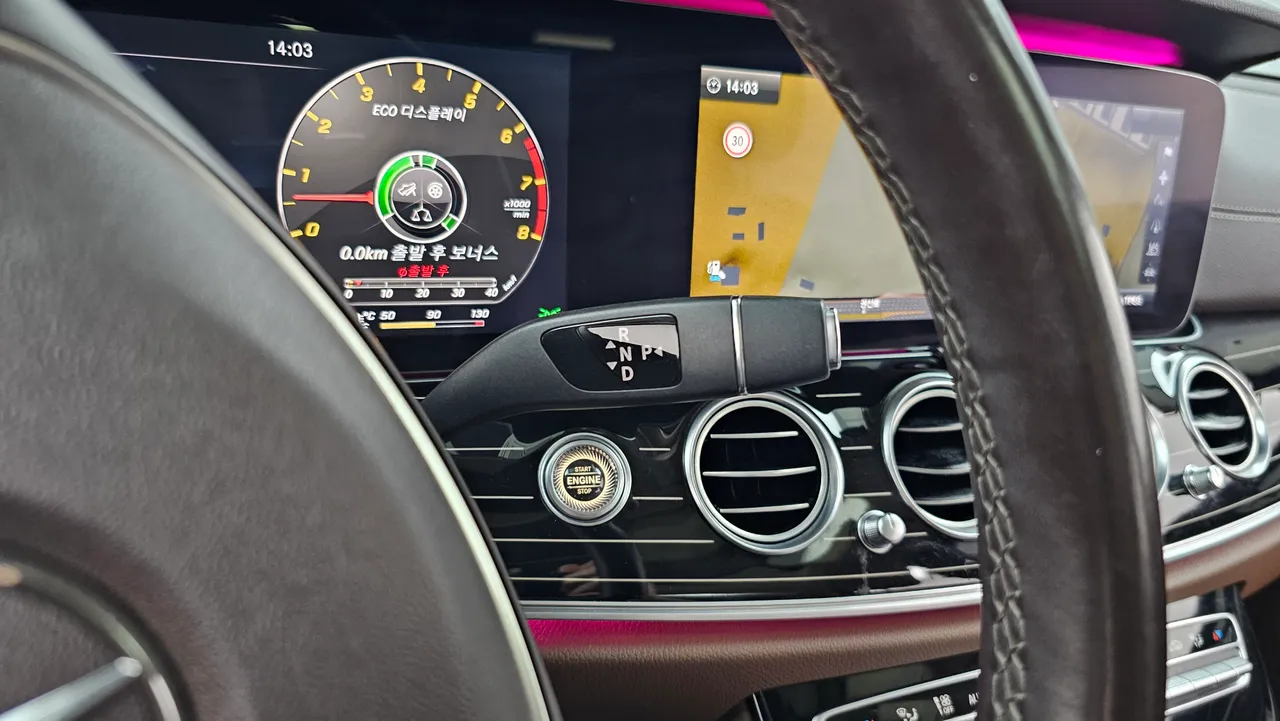 Mercedes-Benz E-klasse — miniaturë 9