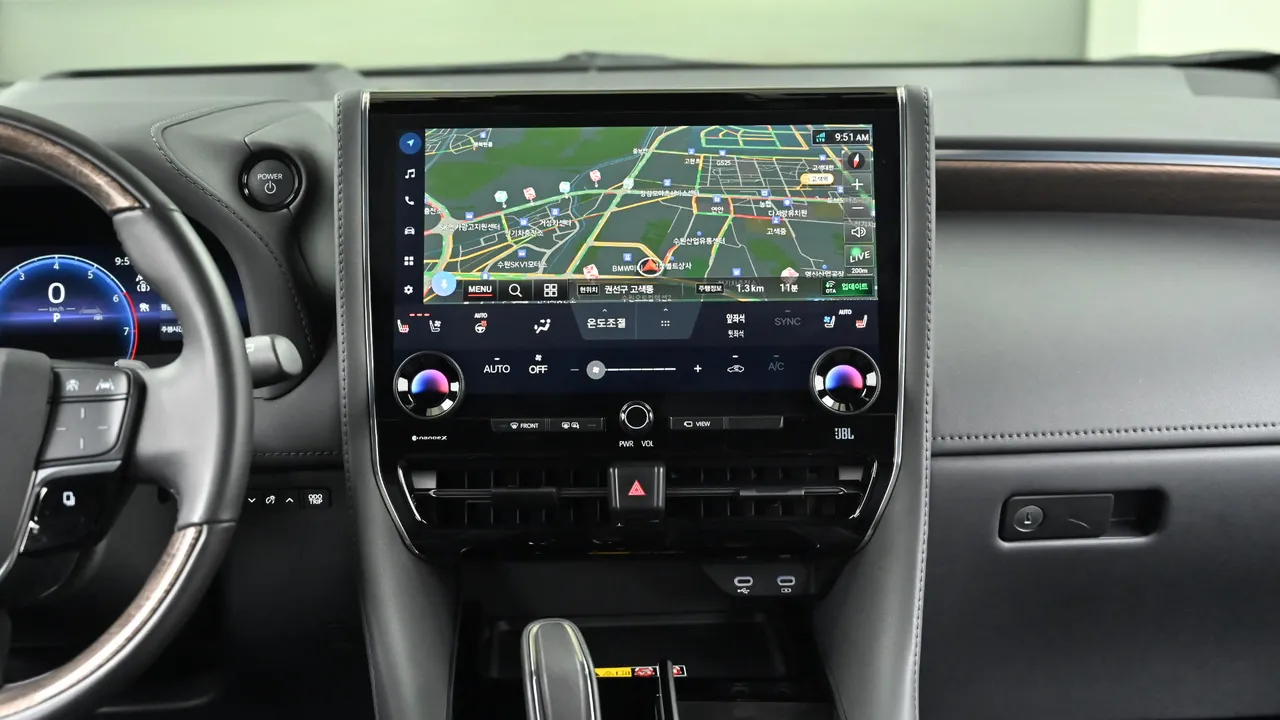 Toyota Alphard — miniaturë 14