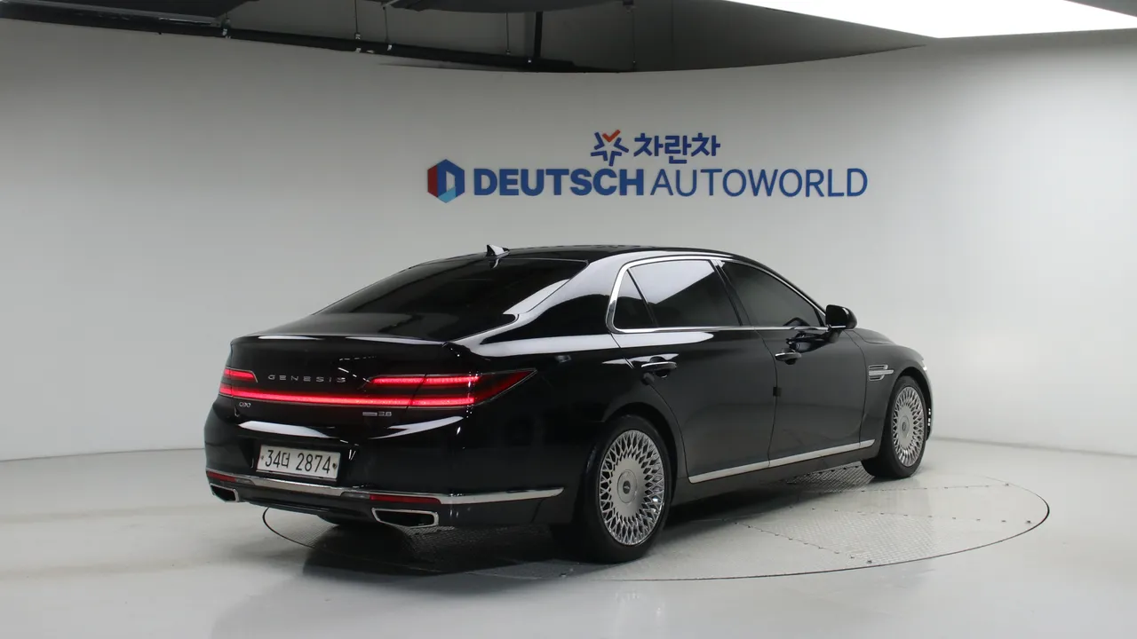 Genesis G90 — miniaturë 2
