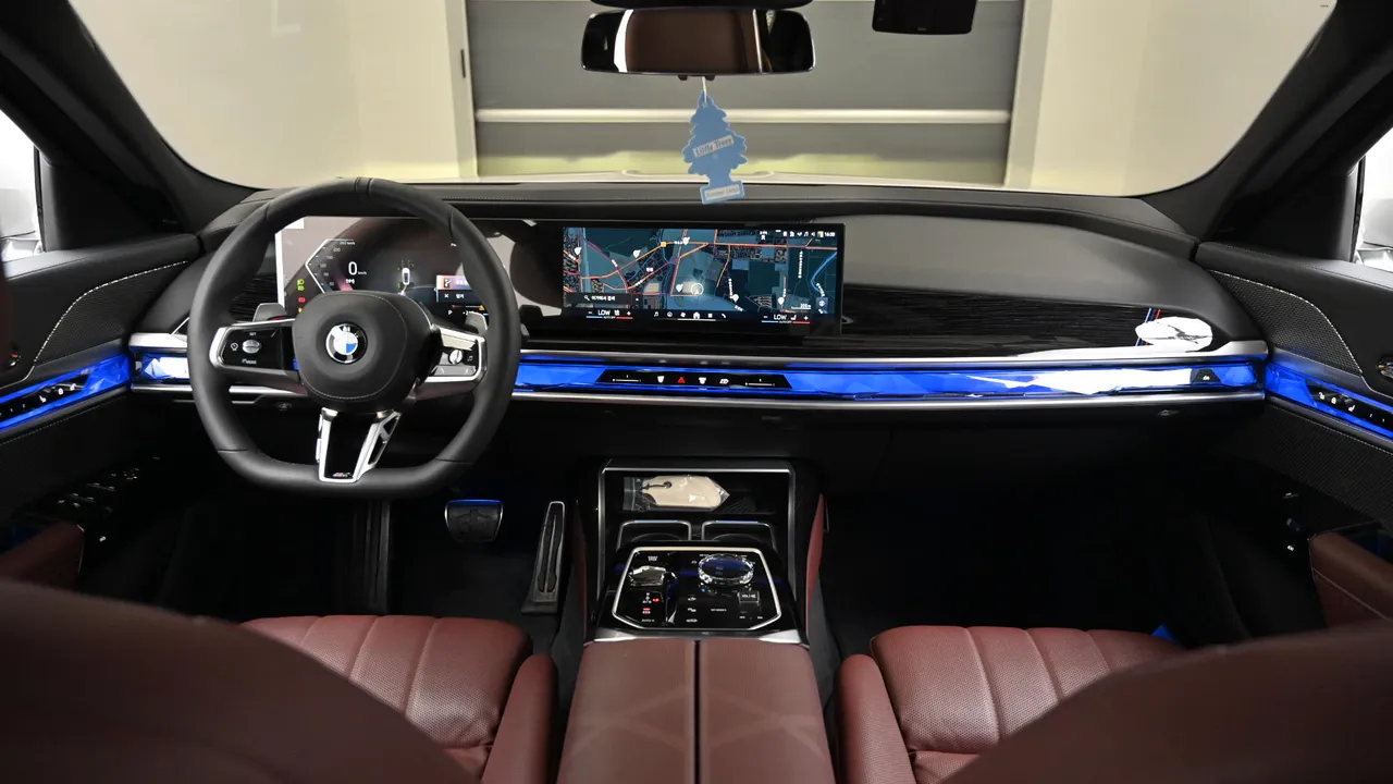 BMW 7er — miniaturë 7