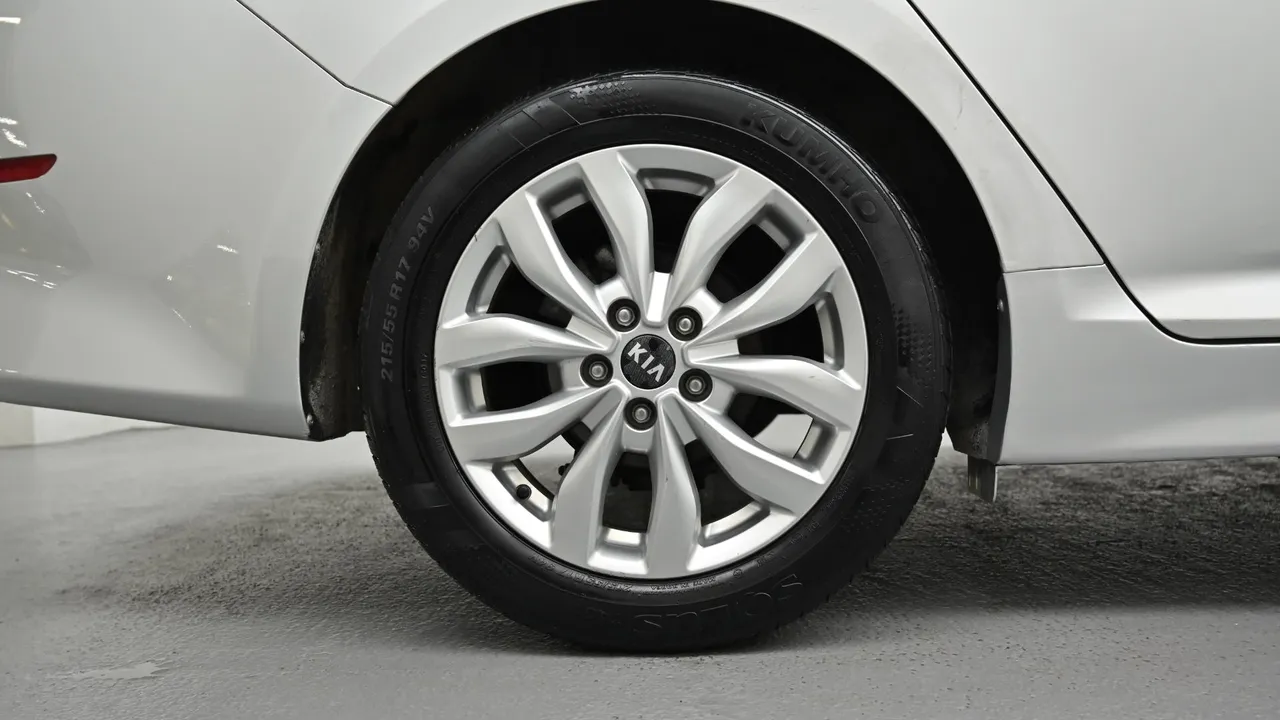 Kia K5 — miniaturë 5
