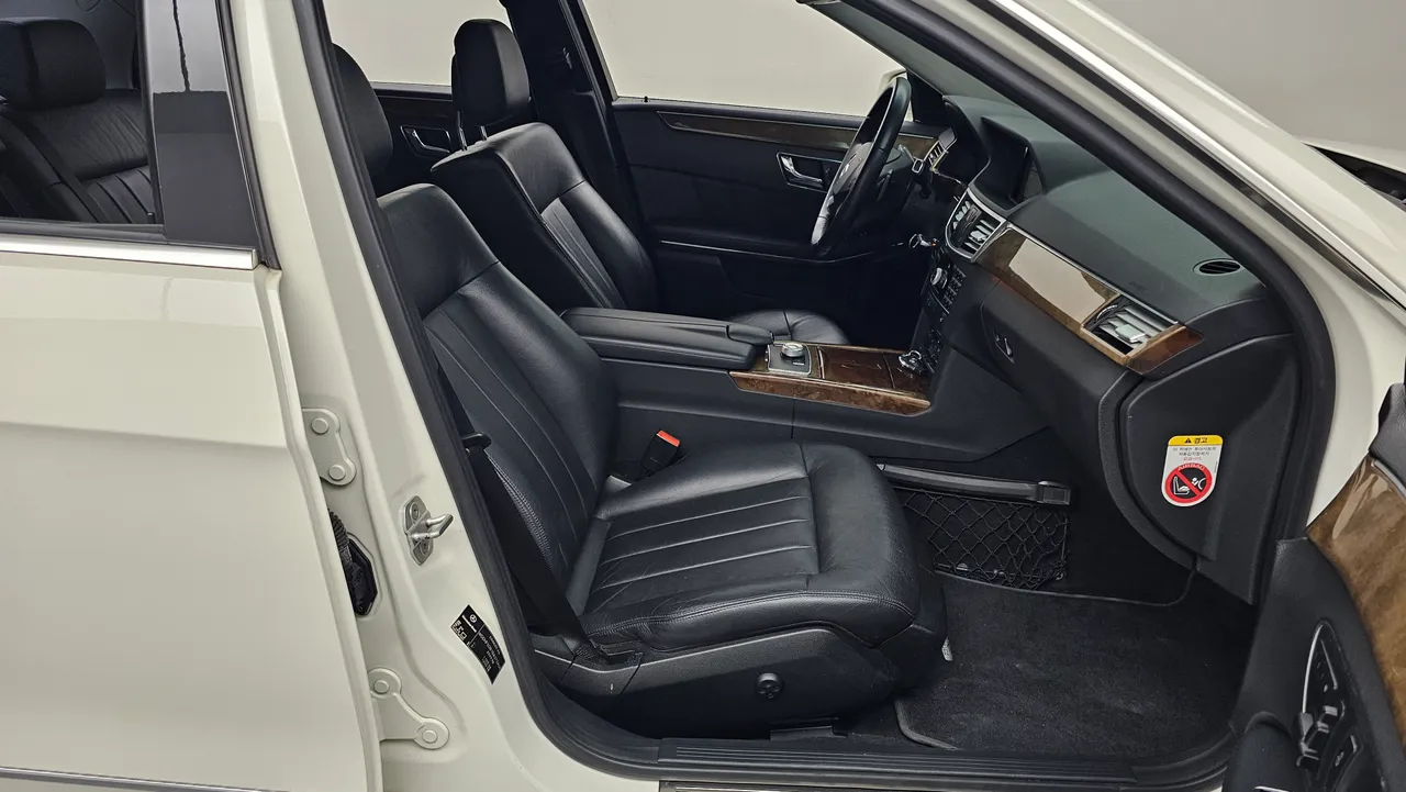 Mercedes-Benz E-klasse — miniaturë 10