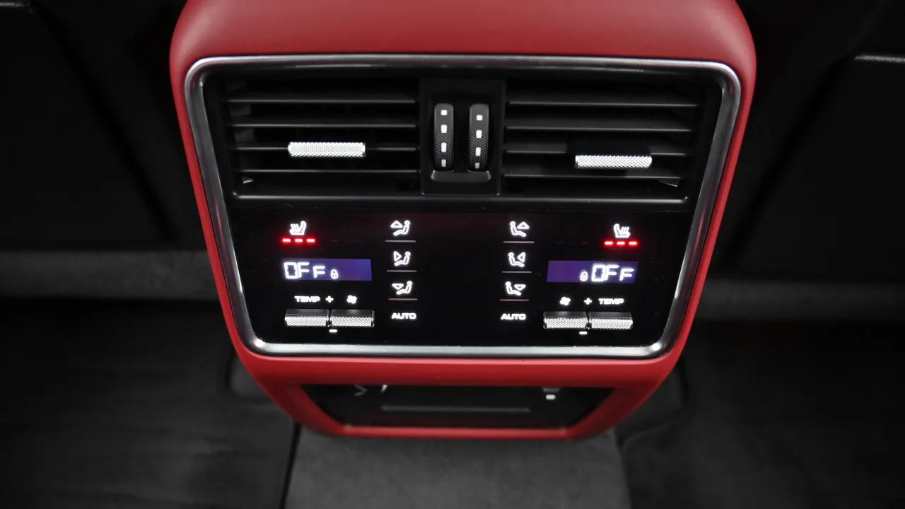 Porsche Cayenne — miniaturë 34