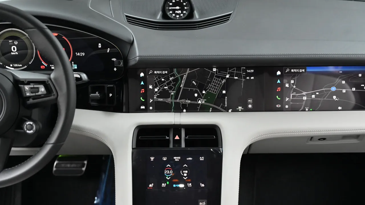 Porsche Taycan — miniaturë 23