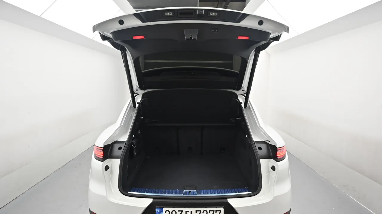 Porsche Cayenne — miniaturë 19