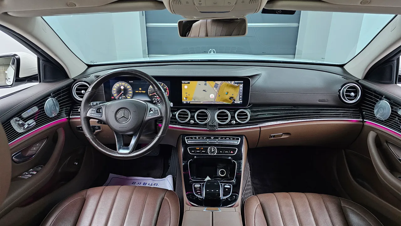 Mercedes-Benz E-klasse — miniaturë 7