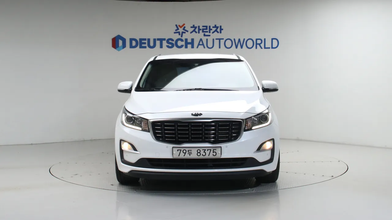 Kia Carnival — miniaturë 3