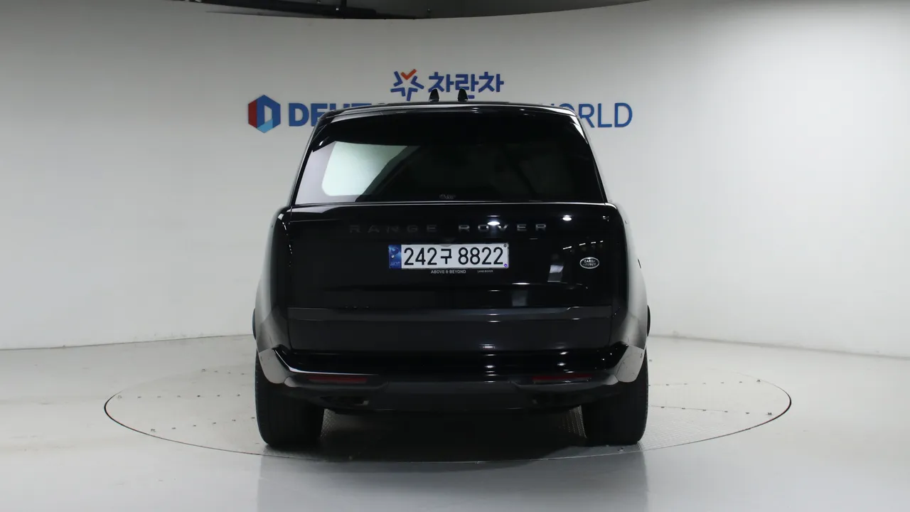 Land Rover Range Rover — miniaturë 4