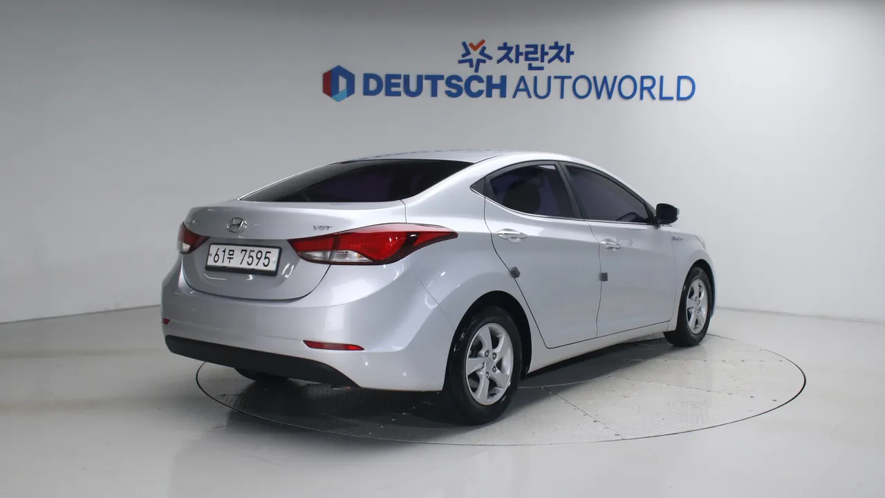 Hyundai Avante — miniaturë 2