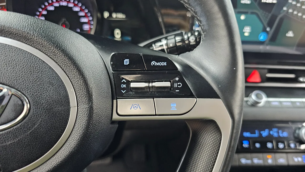 Hyundai Avante — miniaturë 18